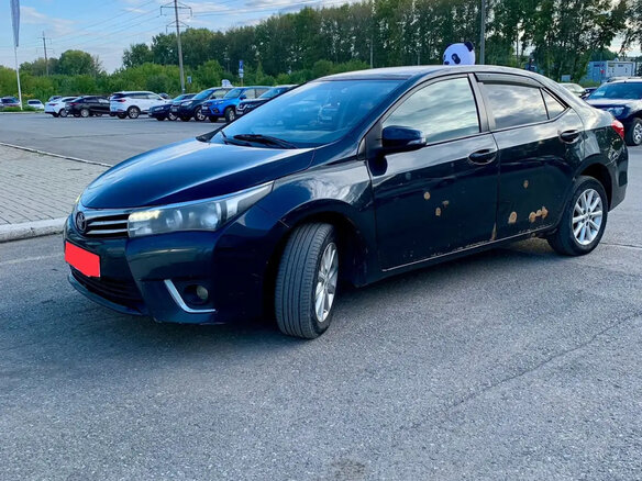 2013 Toyota Corolla XI (E160, E170, E180), серый, 785000 рублей