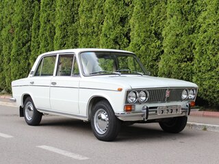 1975 Lada (ВАЗ) 2103, белый, 875000 рублей, вид 1