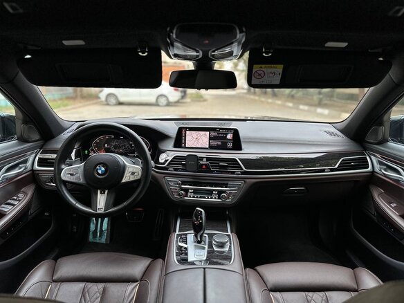2020 BMW 7 серии 730d xDrive VI (G11/G12) Рестайлинг, чёрный, 8500000 рублей - вид 12