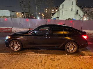 2013 BMW 5 серии Gran Turismo 535i xDrive VI (F10/F11/F07), чёрный, 1850000 рублей, вид 3