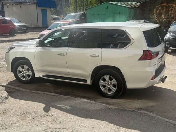 2017 Lexus LX 450d III Рестайлинг 2, белый, 7200000 рублей - вид 13