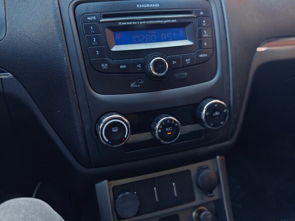 2014 Geely Emgrand EC7, чёрный - вид 12