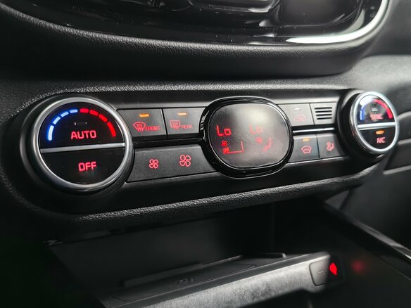2019 Kia Soul III, красный, 1725000 рублей - вид 17
