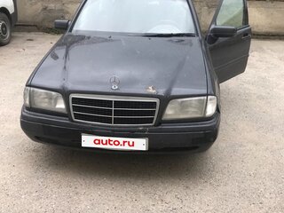 1996 Mercedes-Benz C-Класс 180 (PMS) I (W202), чёрный, 250000 рублей, вид 1