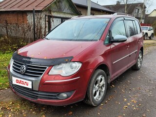 2010 Volkswagen Touran I Рестайлинг, красный, 630000 рублей, вид 1