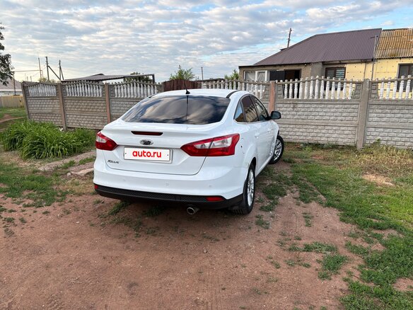 2014 Ford Focus III, белый, 1100000 рублей - вид 2