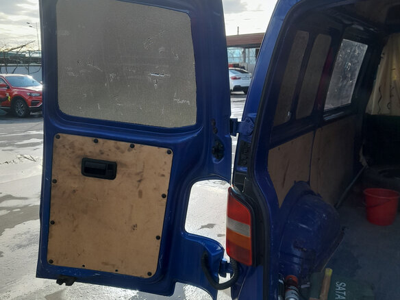 2009 Volkswagen Transporter T5, синий, 650000 рублей - вид 6