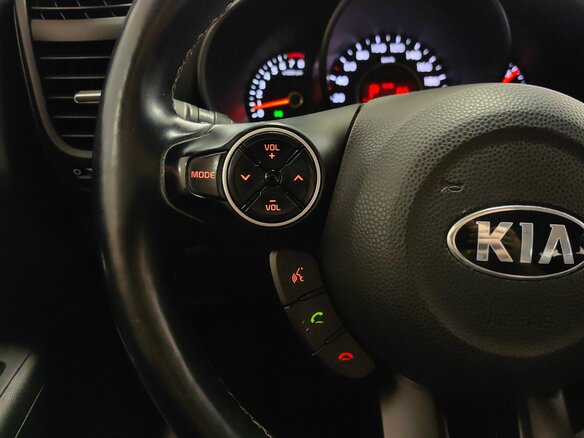2018 Kia Soul II Рестайлинг, красный - вид 16