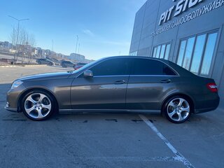 2012 Mercedes-Benz E-Класс 200 7G-Tronic IV (W212, S212, C207), серый, 2200000 рублей, вид 1