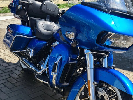 2018 Harley-Davidson Road Glide Limited, синий, 1590000 рублей, вид 1