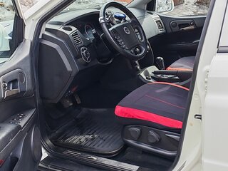 2012 SsangYong Korando Sports, белый, 800000 рублей, вид 5