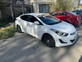 2014 Hyundai Elantra V (MD) Рестайлинг, белый, 1399000 рублей, вид 3