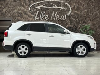 2014 Kia Sorento II Рестайлинг, белый, 1998000 рублей, вид 3