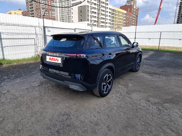 2025 Jaecoo J7 I, чёрный, 2250000 рублей - вид 3