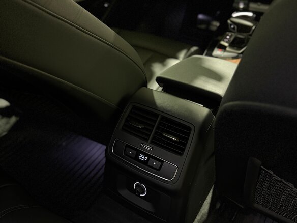 2020 Audi A4 40 TFSI V (B9) Рестайлинг, серый, 3300000 рублей - вид 11