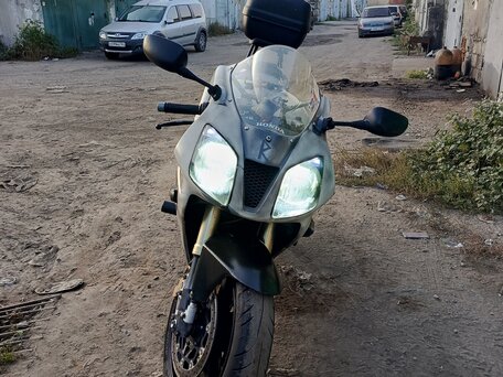 2003 Honda VTR 1000, белый, 480000 рублей, вид 2