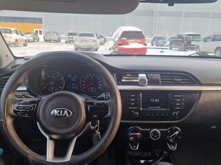 2018 Kia Rio IV, белый, 850000 рублей, вид 5