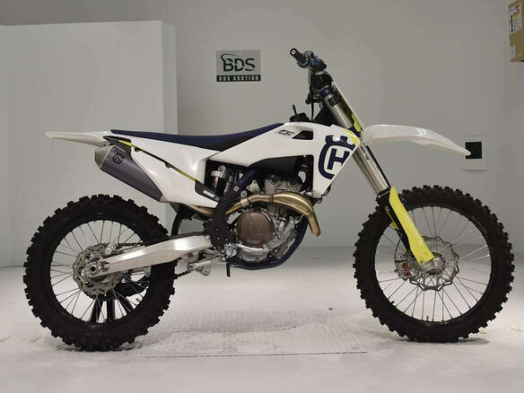 2025 Husqvarna FC 350, белый - вид 3