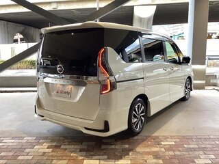 2021 Nissan Serena S-Hybrid V (C27) Рестайлинг, белый, 1790007 рублей, вид 4