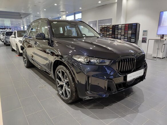 2025 BMW X5 Long 30Li IV (G05/G18) Рестайлинг, чёрный, 10900000 рублей