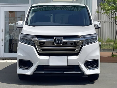 2021 Honda Stepwgn Spada V Рестайлинг, белый, 2217000 рублей, вид 2