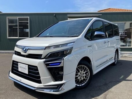 Toyota Voxy III (R80) Рестайлинг