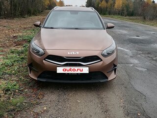 2021 Kia Ceed III Рестайлинг, коричневый, 2100000 рублей, вид 3