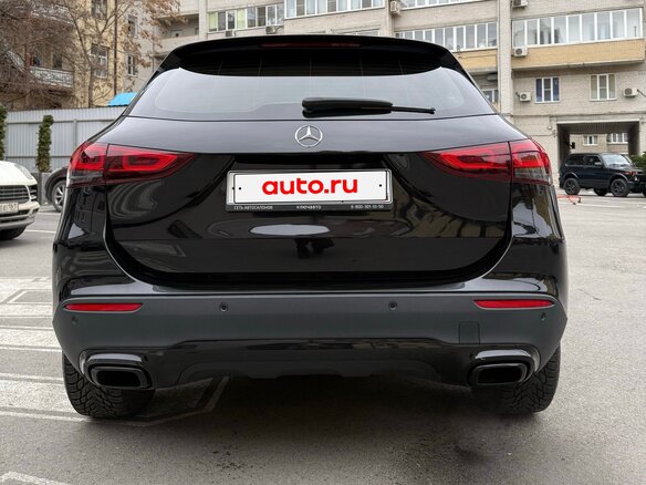 2021 Mercedes-Benz GLA 200 II (H247), чёрный, 3610000 рублей - вид 3