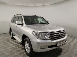 2008 Toyota Land Cruiser 200 Series, серебристый, 2349000 рублей, вид 3