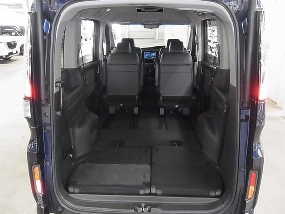2019 Honda Stepwgn Spada V Рестайлинг, синий, 1700000 рублей - вид 12