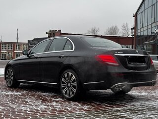 2017 Mercedes-Benz E-Класс 400 V (W213, S213, C238), чёрный, 3288567 рублей, вид 3