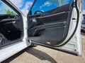 2021 Toyota Camry US Market VIII (XV70) Рестайлинг, белый, 3050000 рублей - вид 9