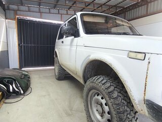 1999 Lada (ВАЗ) 2121 (4x4) I Рестайлинг, белый, 230000 рублей, вид 4