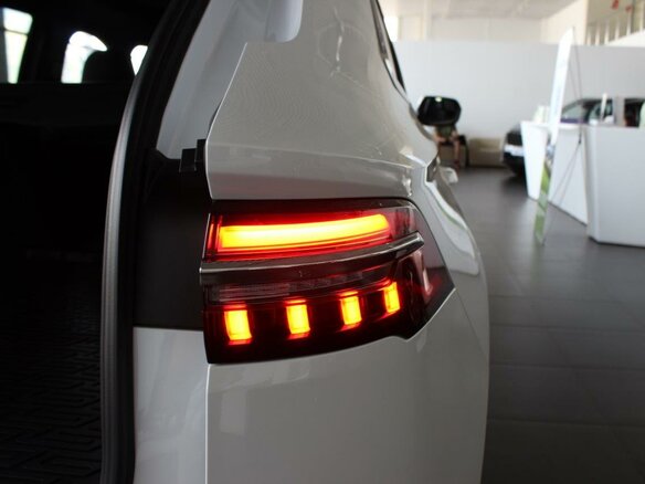 2026 Geely Monjaro I, белый, 4954990 рублей - вид 24