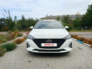 2021 Hyundai Solaris II Рестайлинг, белый, 1550000 рублей, вид 1