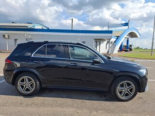 2021 Mercedes-Benz GLE 300 d II (V167), чёрный, 5600000 рублей, вид 4