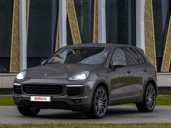 2014 Porsche Cayenne Diesel II Рестайлинг (958), коричневый, 2600000 рублей