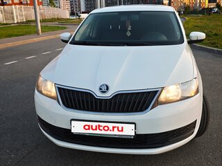 2018 Skoda Rapid I Рестайлинг, белый, 880000 рублей, вид 2