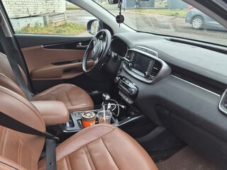 2018 Kia Sorento 8-speed III Prime Рестайлинг, чёрный, 2350000 рублей, вид 4