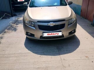 2010 Chevrolet Cruze I, бежевый, 750000 рублей, вид 4