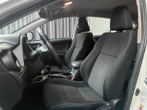 2016 Toyota RAV4 IV (XA40) Рестайлинг, белый, 1999000 рублей - вид 7