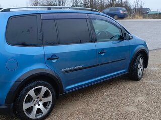 2013 Volkswagen Touran I Рестайлинг 2, синий, 1350000 рублей, вид 3
