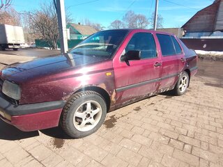 1992 Volkswagen Vento, красный, 110000 рублей, вид 1