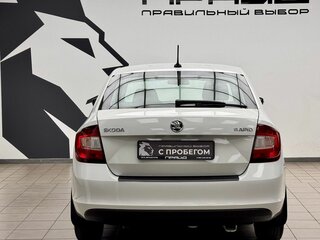 2019 Skoda Rapid I Рестайлинг, белый, 1420000 рублей, вид 4