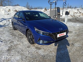 2020 Hyundai Elantra VII (CN7), синий, 1900000 рублей, вид 3