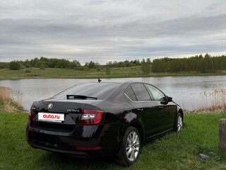 2020 Skoda Octavia III (A7) Рестайлинг, чёрный, 1780000 рублей, вид 3