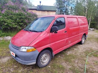 1998 Toyota HiAce H100, красный, 630000 рублей, вид 1