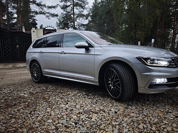2019 Volkswagen Passat B8, серый, 3400000 рублей - вид 5