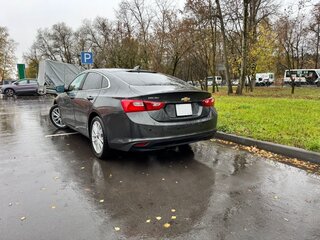2018 Chevrolet Malibu IX, серый, 1400000 рублей, вид 4