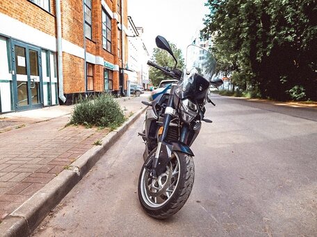 2021 BMW F 900 R, чёрный, 800000 рублей, вид 3